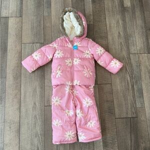 Carter’s Girls 2 Piece Snowsuit (Size 4)